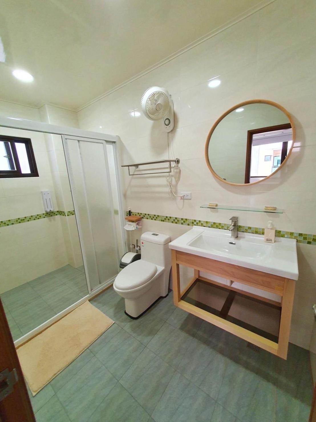 Travelers Hostel 마공 외부 사진